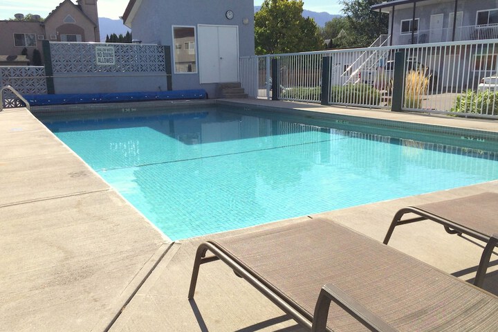 Golden Sands Resort Motel