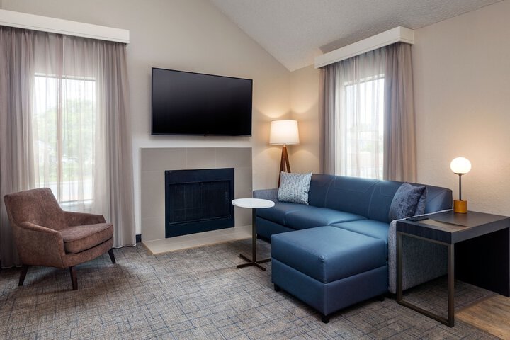Room 21 of 32