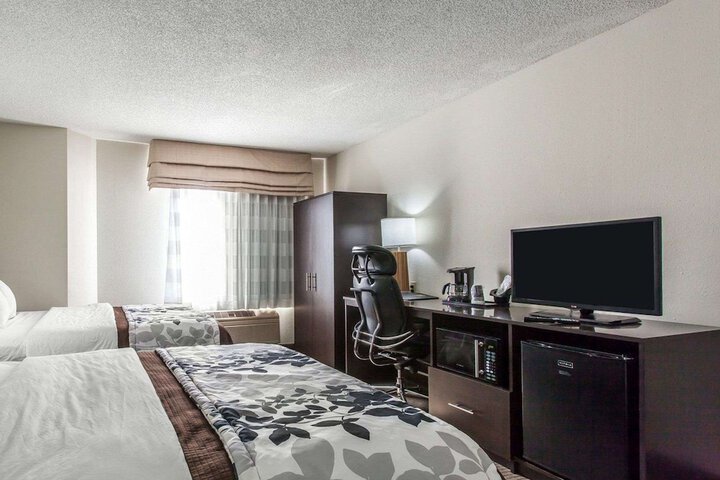 Room 10 of 45