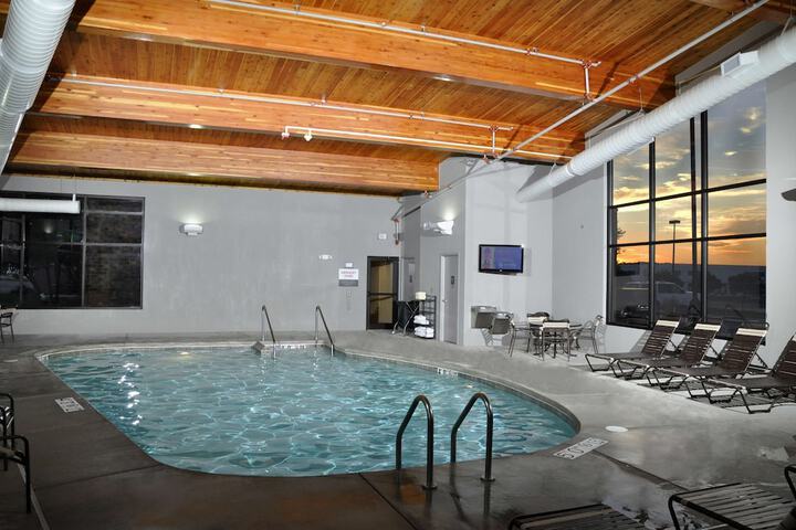 Pool 2 of 14