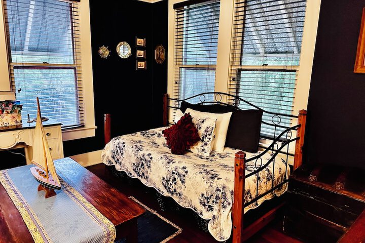 Room 40 of 78