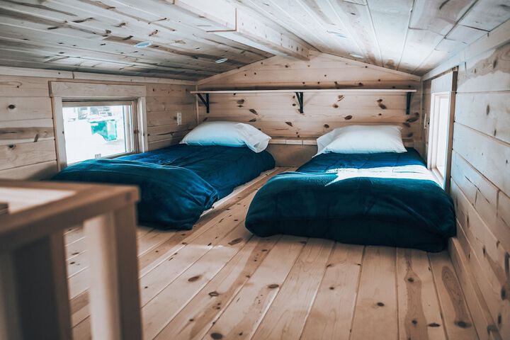Room 11 of 35