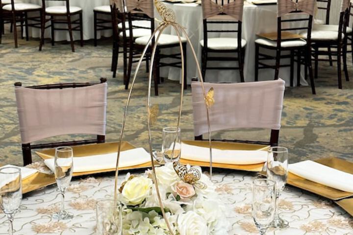 Ballroom/Hall 164 of 168