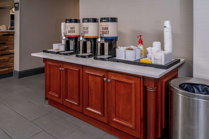 Hampton Inn Charleston-Downtown