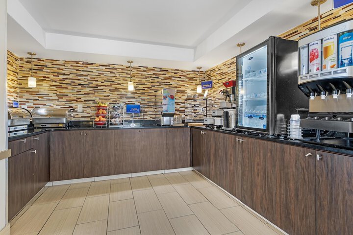 Best Western Center Inn