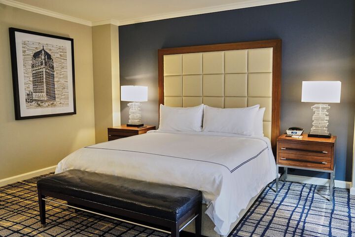 Room 42 of 122