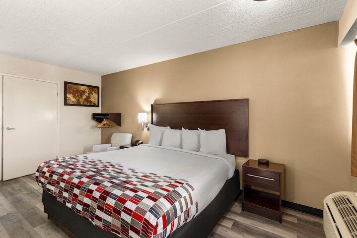 Room 18 of 30