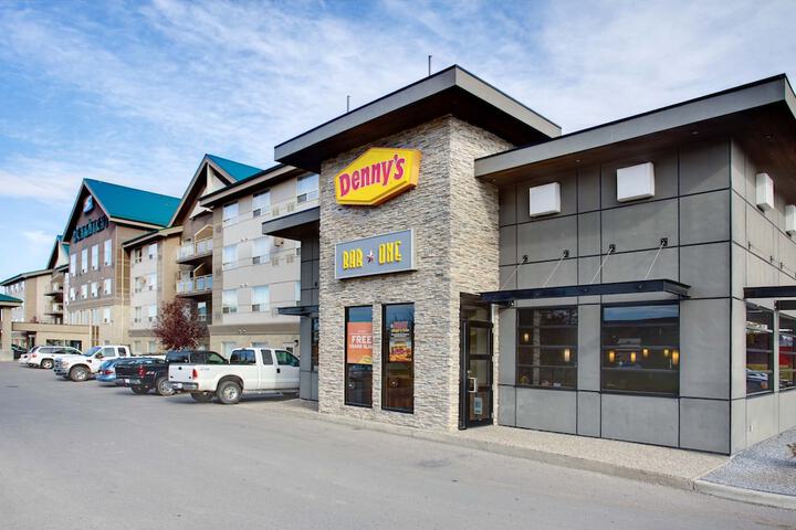 Hotel 3 of 73
