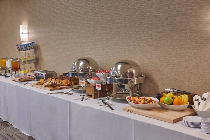 Breakfast/Coffee Service 28 of 31