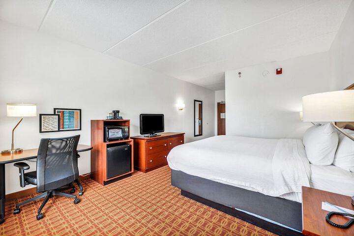 Room 34 of 70