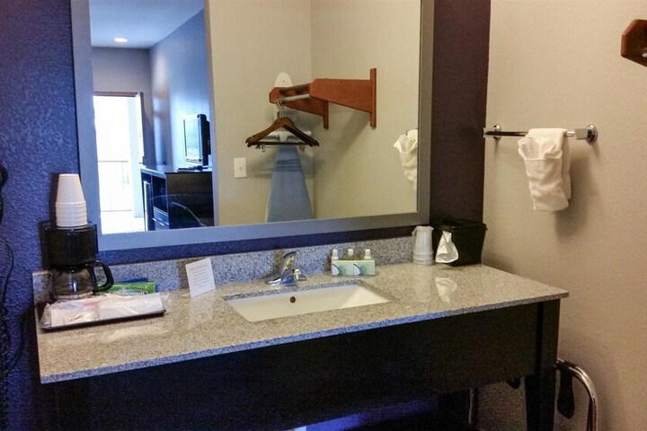 Room 19 of 30