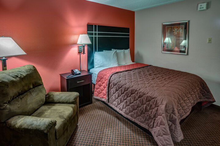 Room 13 of 39