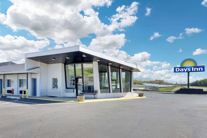 Days Inn by Wyndham Wrightstown McGuire AFB / Bordentown