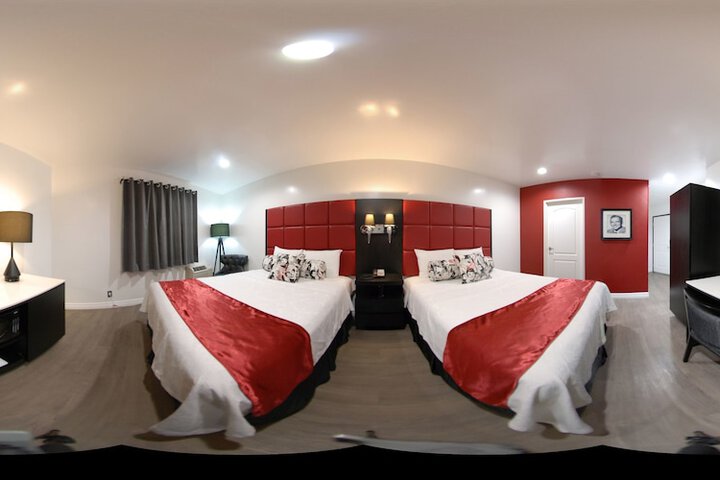 Room 14 of 37