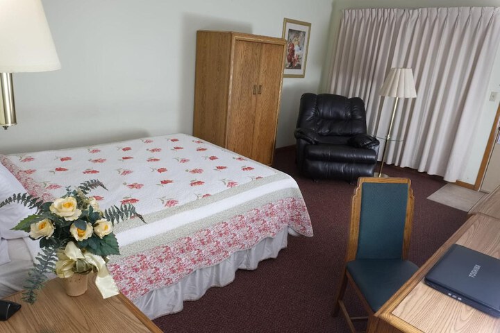 Room 12 of 35