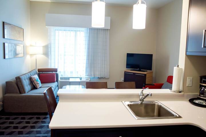 Room 28 of 51