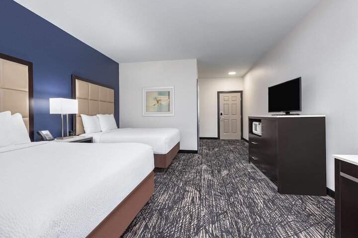 La Quinta Inn & Suites by Wyndham Paris