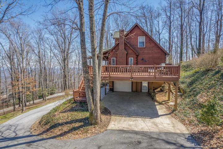 Scenic Mountain Comfort 4Br Family Getaway