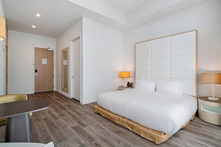 Room 45 of 112