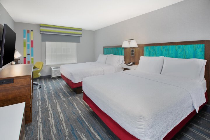 Hampton Inn & Suites St. Cloud MN
