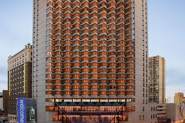 DoubleTree by Hilton Philadelphia Center City