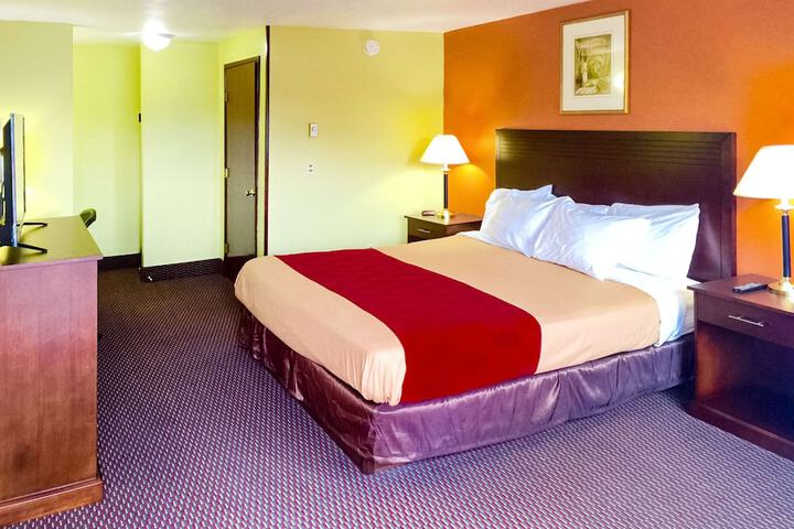 Room 21 of 34