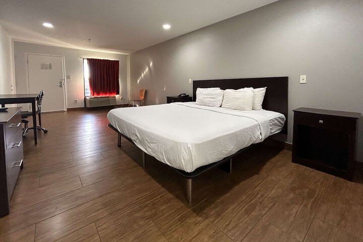 Room 25 of 30