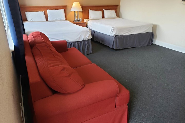 Room 21 of 49