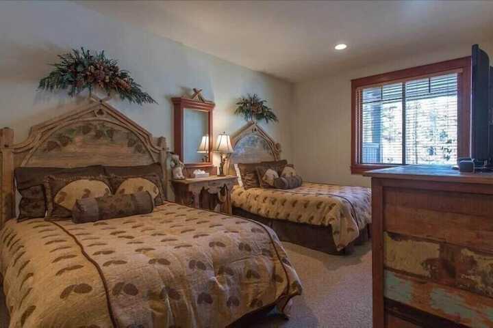 Room 16 of 54
