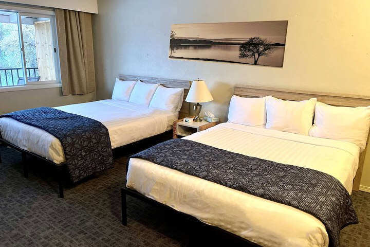 Room 42 of 60