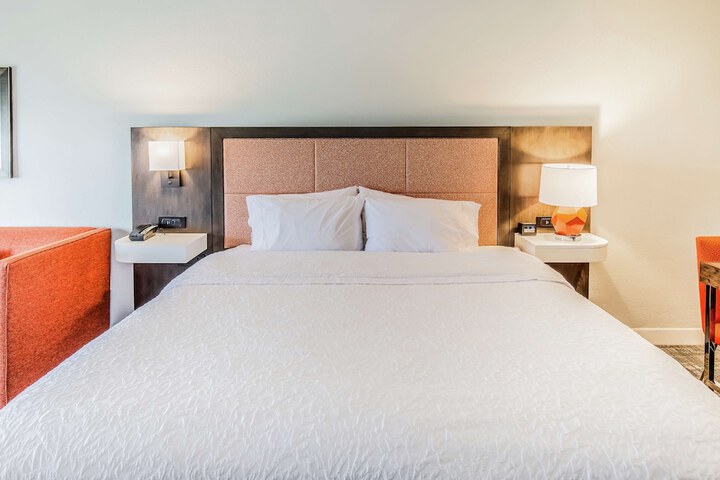 Room 26 of 110