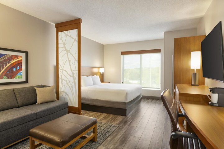 Hyatt Place Columbia / Downtown/The Vista
