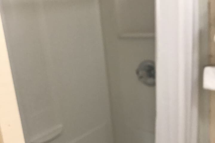 Room 7 of 10