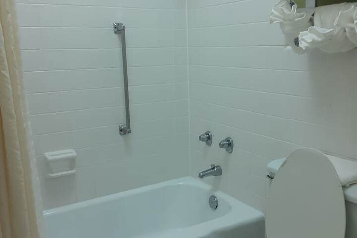 Room 15 of 44