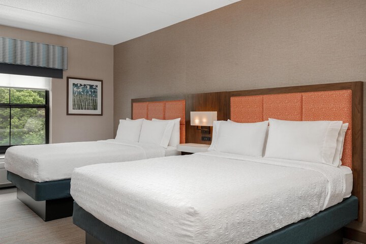 Hampton Inn & Suites Wilkes-Barre / Scranton