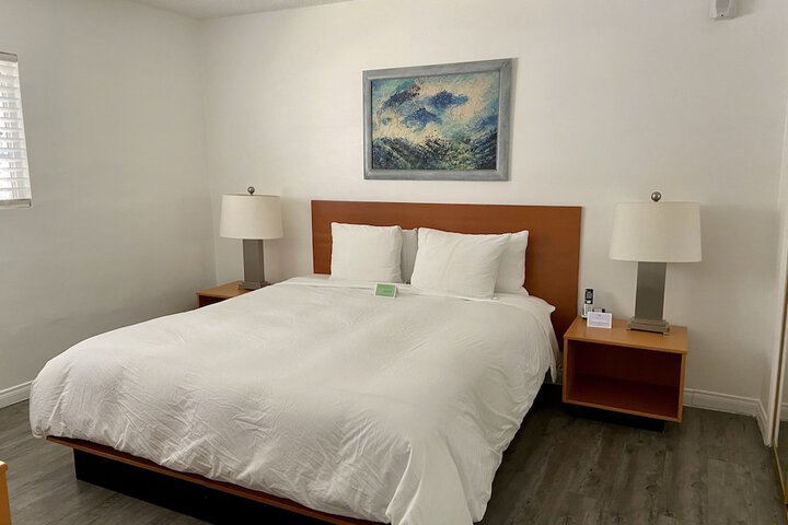 Room 57 of 79