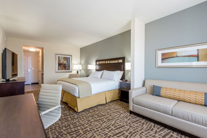Holiday Inn Express & Suites Denver South - Castle Rock by IHG