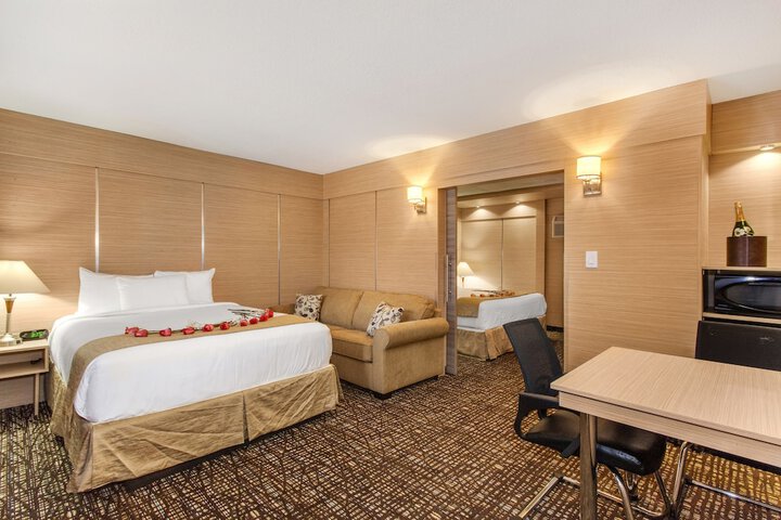 Room 15 of 35