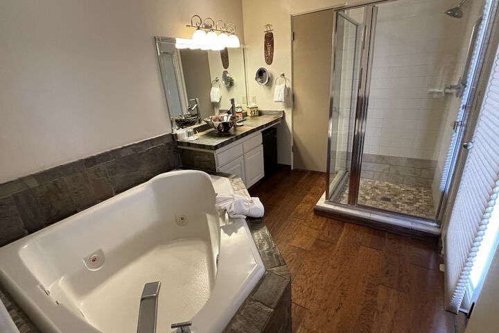 Room 167 of 285