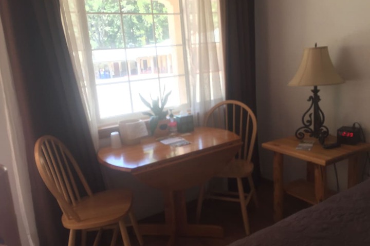 Room 70 of 105