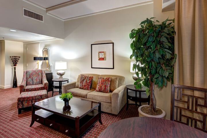 Room 14 of 27
