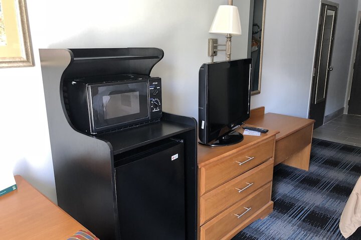 Room 50 of 64