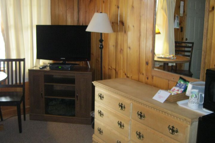 Room 28 of 38