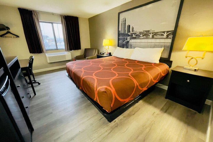 Room 49 of 65