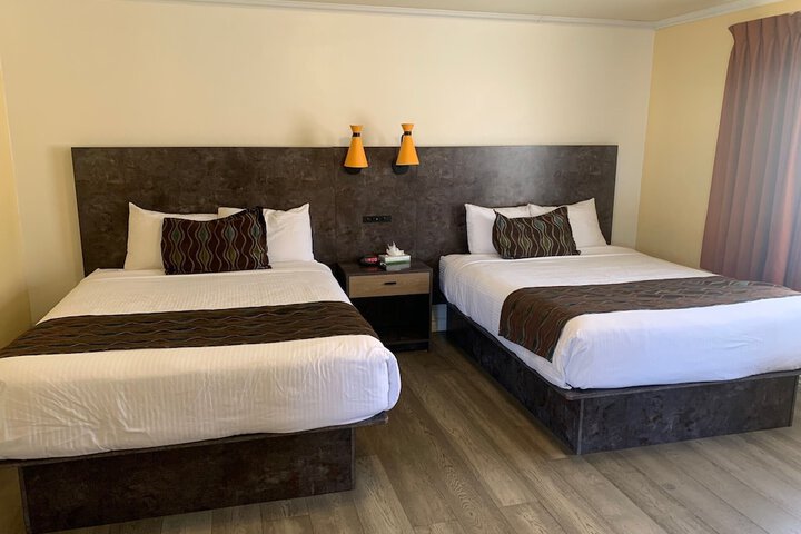 Room 33 of 59