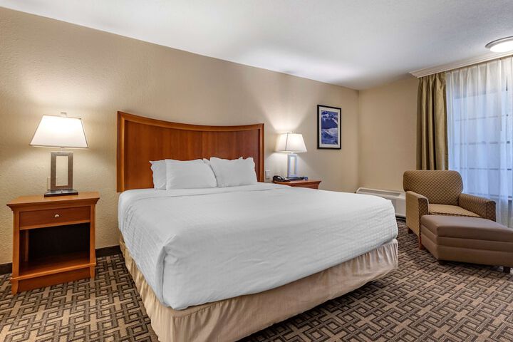 Best Western Swiss Clock Inn