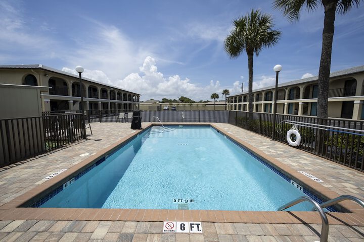 Ocean Breeze Inn