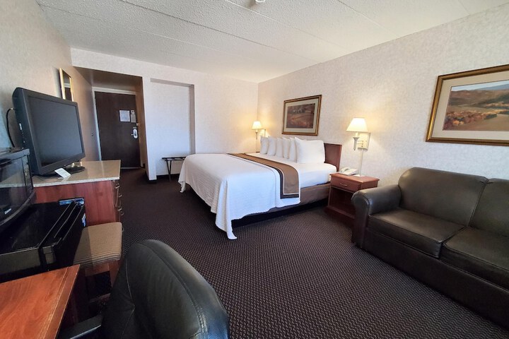 AmericInn by Wyndham Watertown