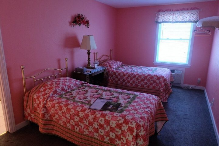 Seams Like Home B & B