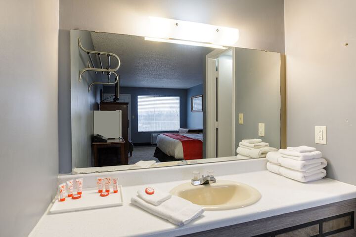 Room 19 of 28